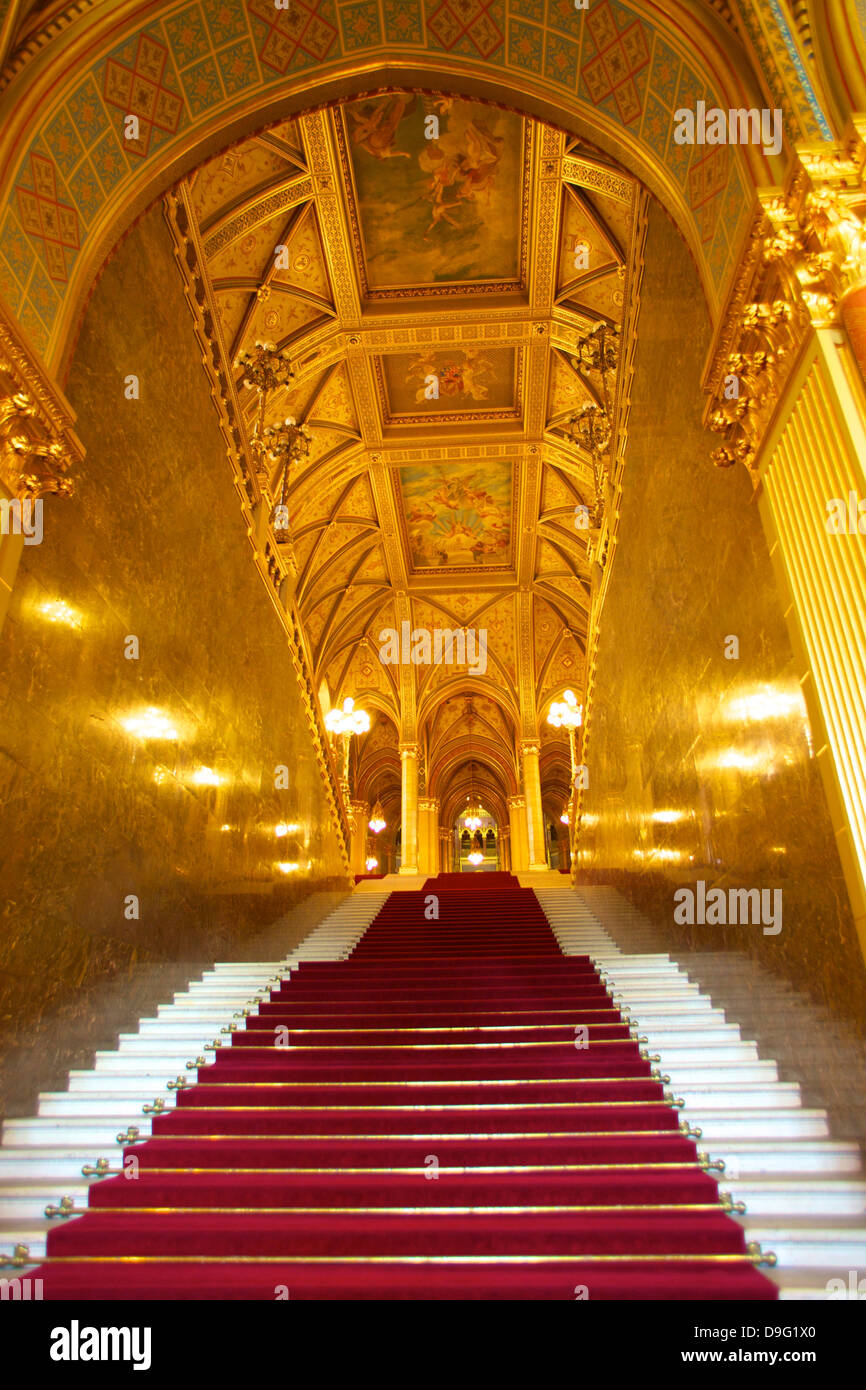 Grand scale, Parlamento ungherese edificio, Budapest, Ungheria Foto Stock