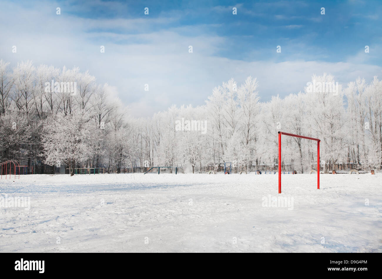 Vuoto gate di calcio nella stagione invernale Foto Stock