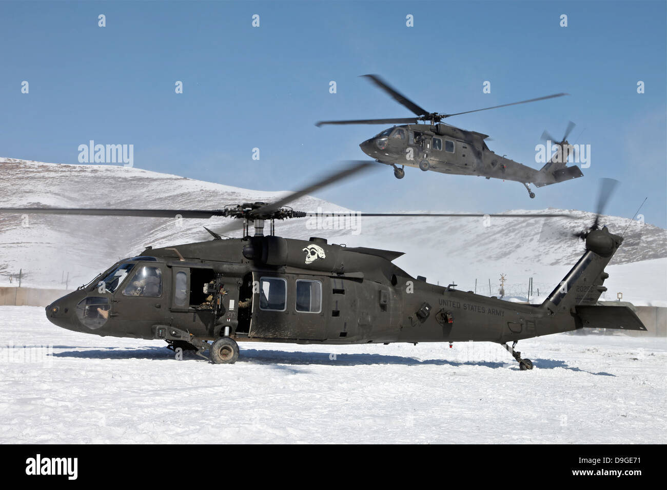 Due Stati Uniti Esercito UH-60 Black Hawk elicotteri. Foto Stock