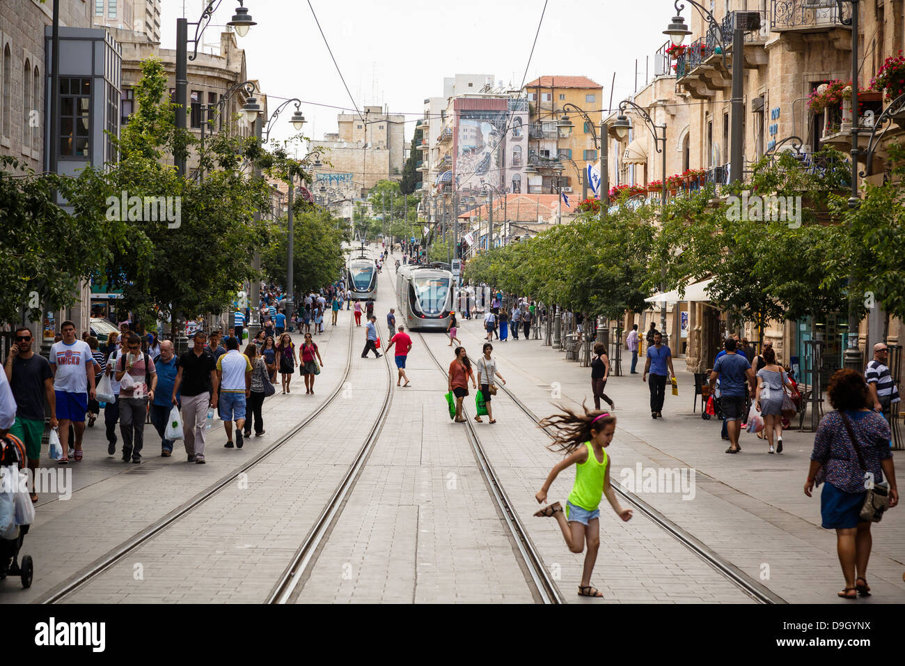 I tram a Jaffa street, Gerusalemme, Israele. Foto Stock
