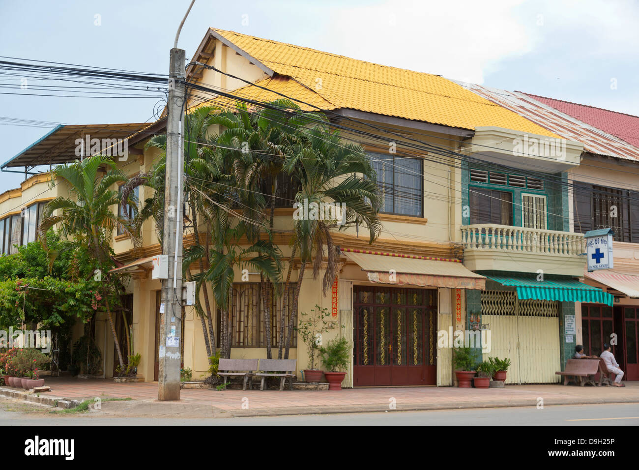 Francese antico edificio in stile coloniale in Kampot, Cambogia Foto Stock