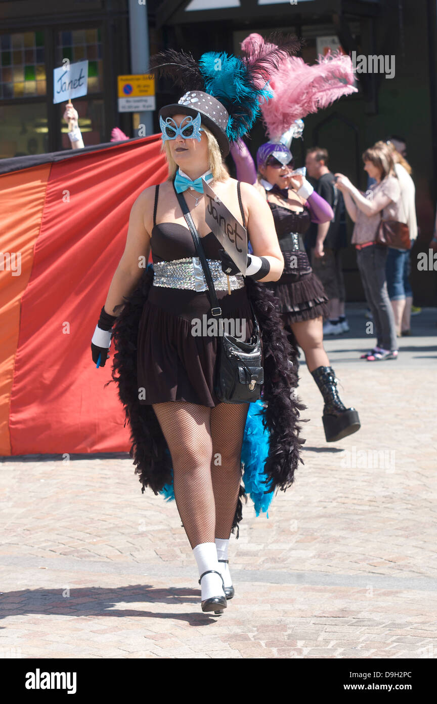 Blackpool orgoglio parata del festival Foto Stock
