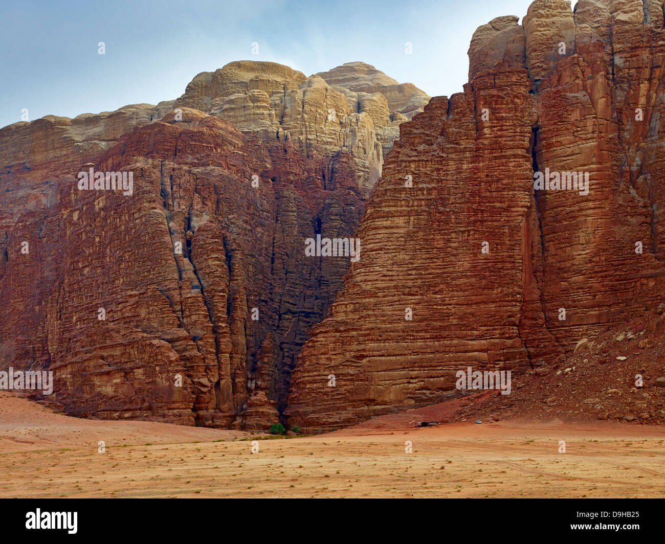 Ingresso al Khazali Canyon di Wadi Rum, Aqaba Giordania, Medio Oriente Foto Stock