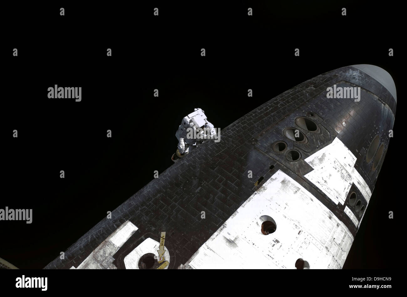 Vista ravvicinata della ogiva sulla navetta spaziale Discovery. Foto Stock