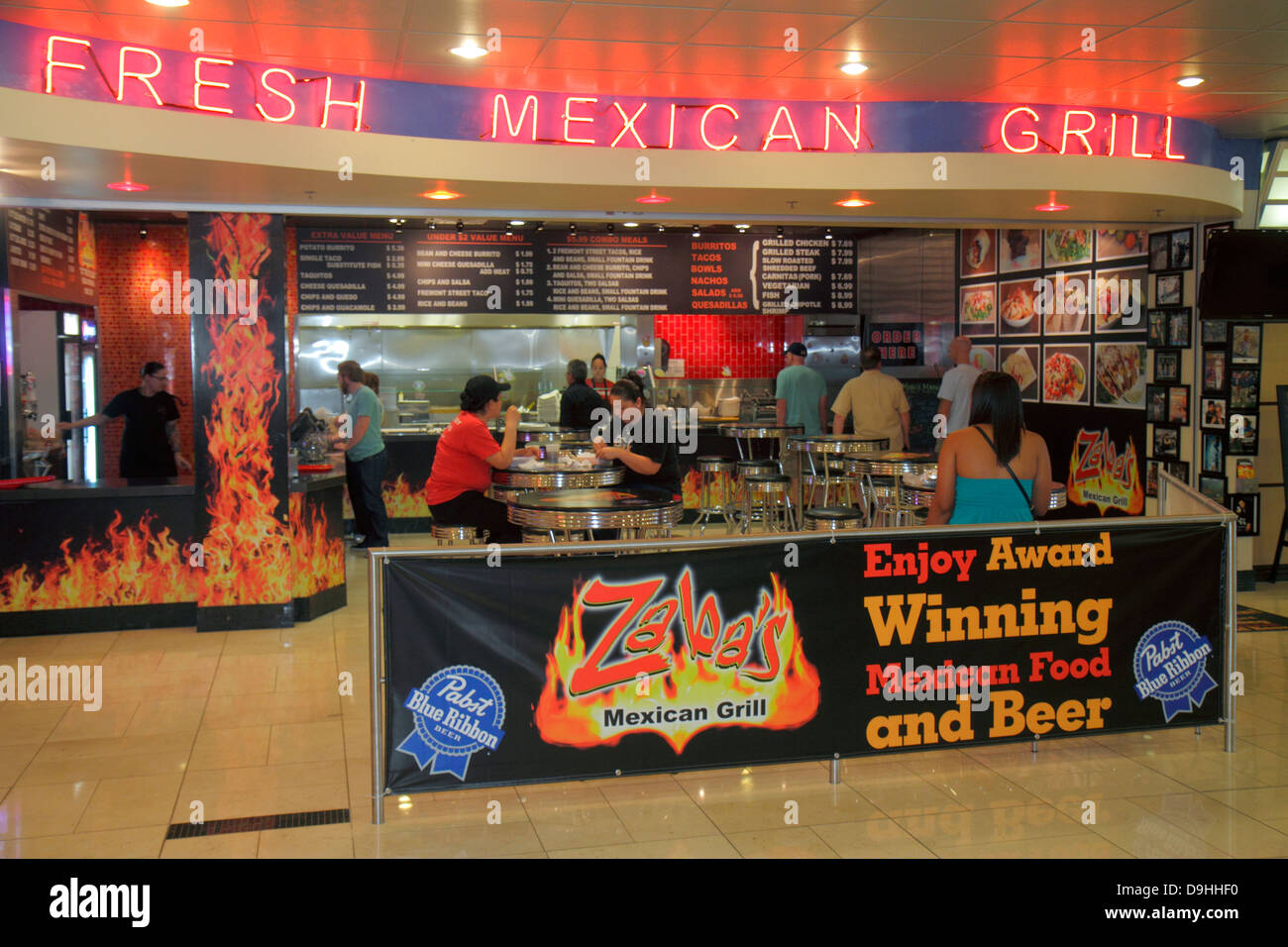 Las Vegas Nevada,Downtown,Plaza Hotel & Casino,hotel hotel hotel alloggio motel motel,food Court plaza tavoli da tavolo ristoranti informali,Zaba's Mexican Grill, Foto Stock