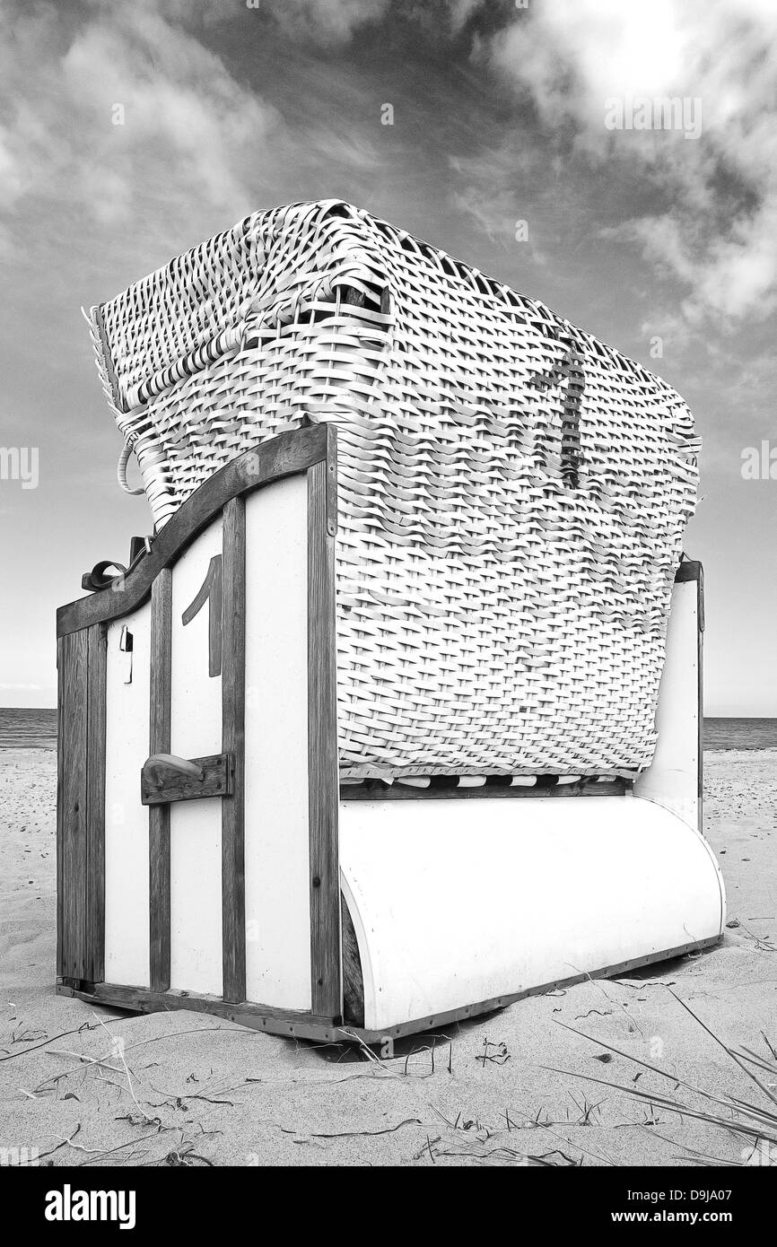 Cestini di spiaggia sul Mar Baltico, bella montagna, cerchio di pl?n, SCHLESWIG-HOLSTEIN, spiaggia della California Foto Stock