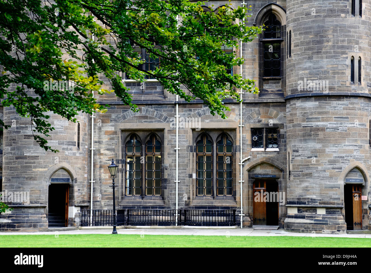 Il quadrangolo est all'Università di Glasgow sul campus Gilmorehill a Glasgow, Scotland, Regno Unito Foto Stock