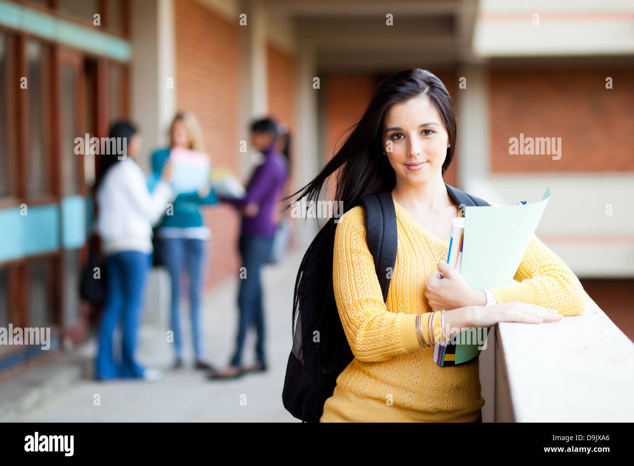 Bella femmina studente universitario ritratto Foto Stock