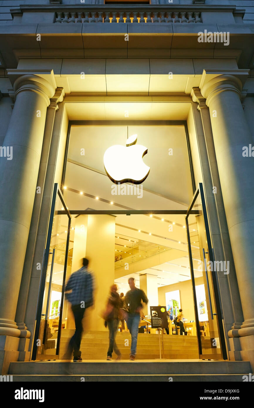Apple store ingresso in Piazza Catalonia, Barcellona, in Catalogna, Spagna. Foto Stock
