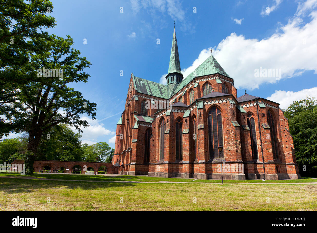 Ampio angolo di visione del minster a Bad Doberan, Meclemburgo-Pomerania Occidentale Foto Stock