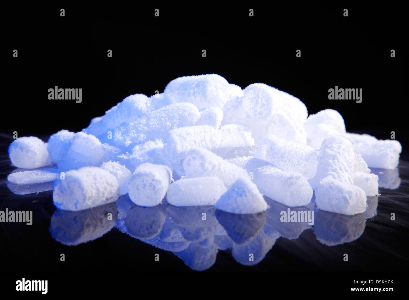 Ghiaccio, fumo, solido, freddo, mistero, carbonio, ghiaccio secco, anidride  carbonica, azione Foto stock - Alamy