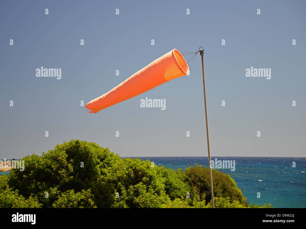 Manica a vento al piccolo aerodromo, Pefkos (Grecia PEFKI, RODI (Rodi), del Dodecaneso, Egeo Meridionale Regione, Grecia Foto Stock