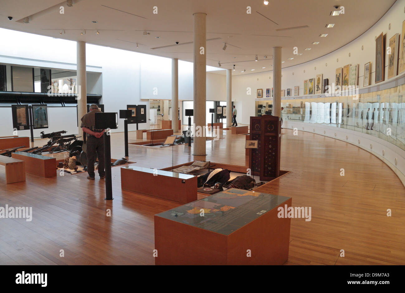 Generale vista interna di consente di visualizzare nello storico de la Grande Guerre Museum, Peronne, Somme, Francia. Foto Stock