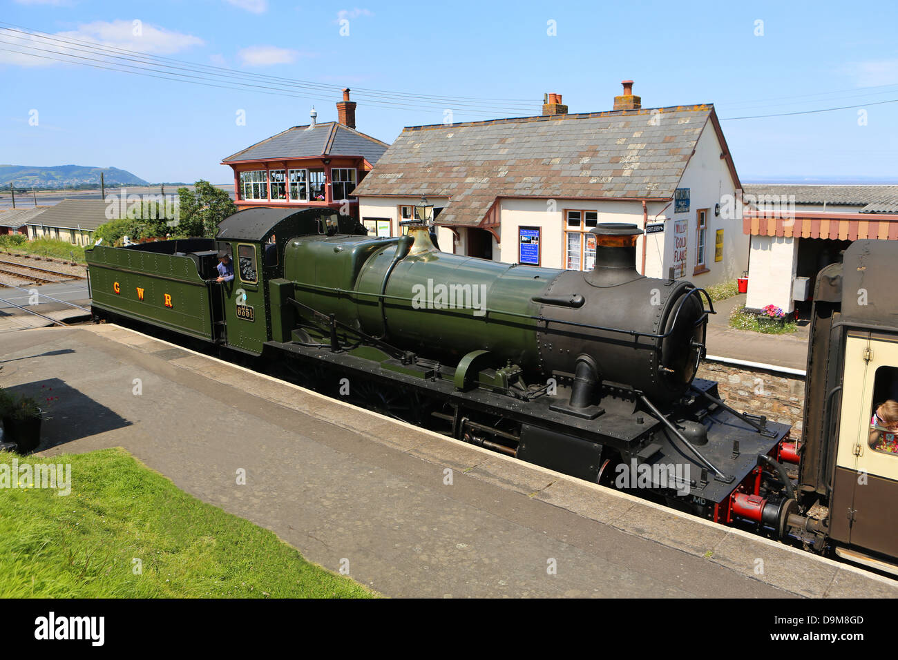 Conserve di GWR 5101 Classe locomotiva a vapore No.4160 al blu stazione di ancoraggio sulla West Somerset Railway Foto Stock