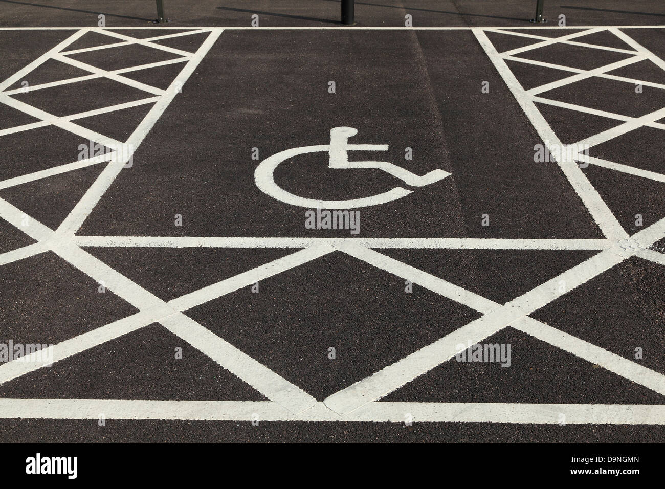 Parcheggio auto Bay per disabili conducente o passeggero, logo Foto Stock