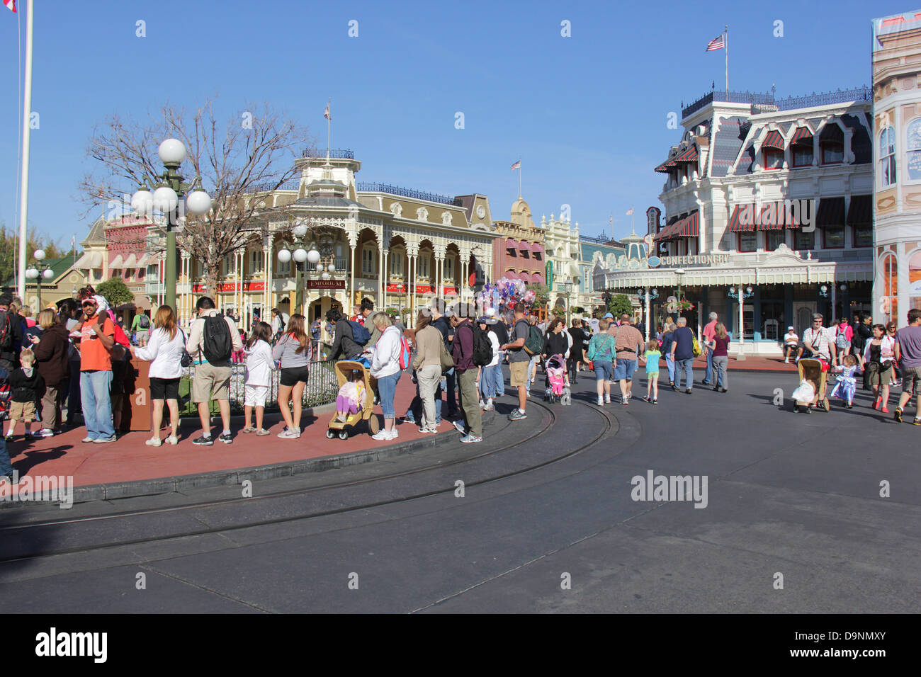 I visitatori a Disney World Magic Kingdom Foto Stock