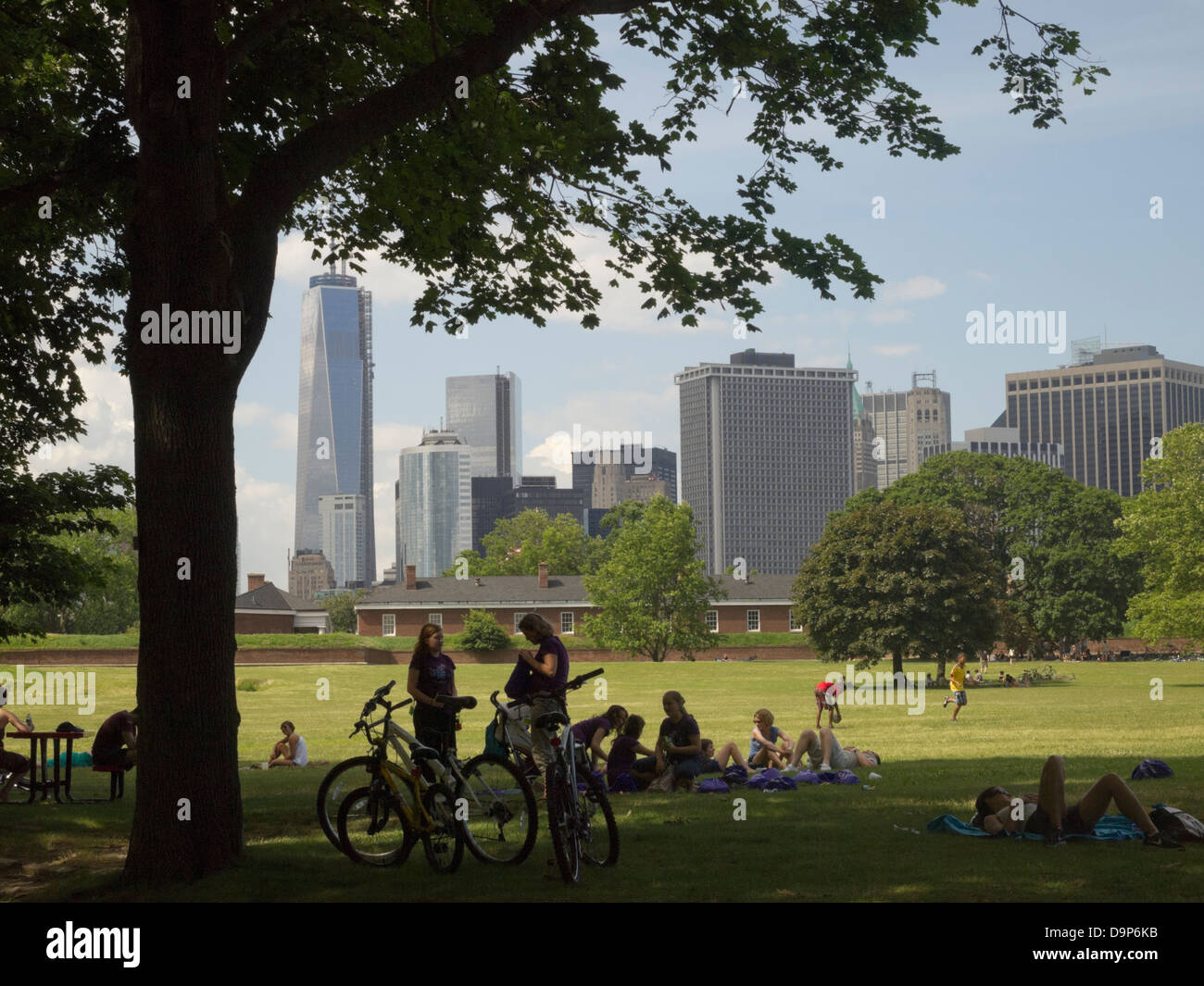 Vista di Manhattan dalla Govenor's Island Foto Stock