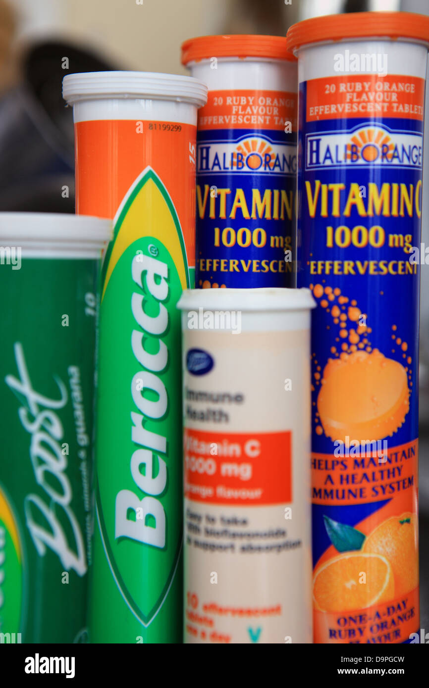 Vari tipi di effervescente Compresse di vitamina C Foto Stock