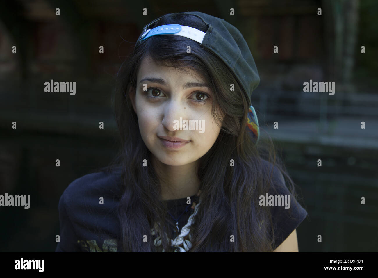 17 enne ragazza adolescente di Brooklyn, New York. Foto Stock