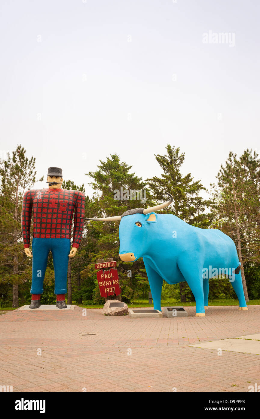 PAUL BUNYAN E BABE il bue blu IN BEMIDJI, MINNEOSTA Foto Stock