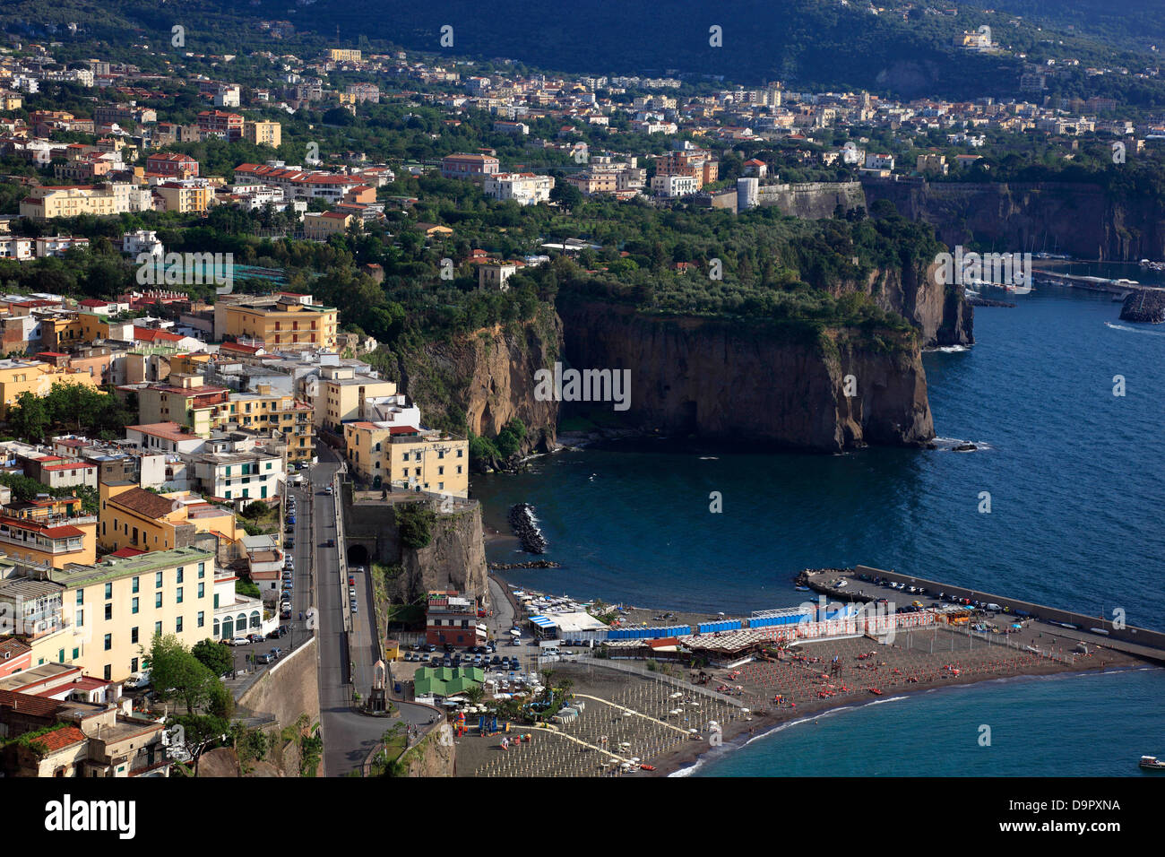 Vico Equense sulla penisola Sorrentino, Campania, Italia Foto Stock