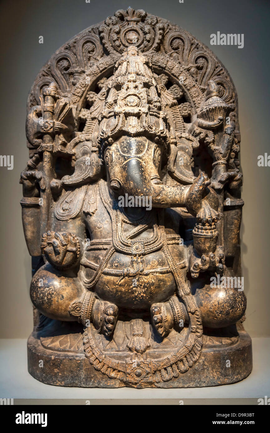 Ganesha il dio elefante in mostra in una galleria di Smithsonian sul Mall di Washington risale al XIII secolo in India del Sud. Foto Stock