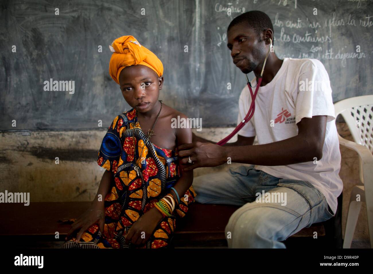 Malato a MSF clinica mobile nella Repubblica centrale africana Foto Stock