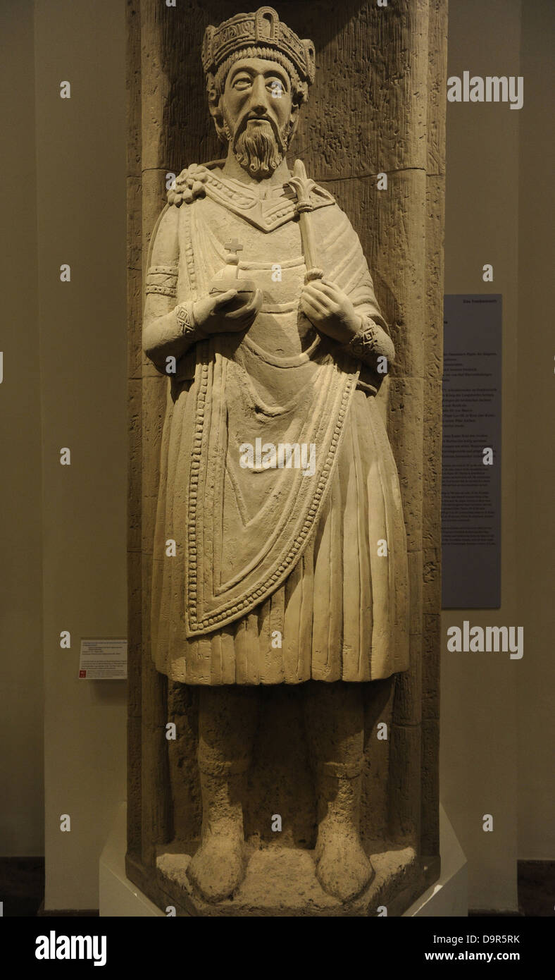 Carlo Magno (742-814). Re dei Franchi. La scultura di pietra. Ix secolo. Dall'Abbazia di San Giovanni, Mustair, Svizzera. Foto Stock