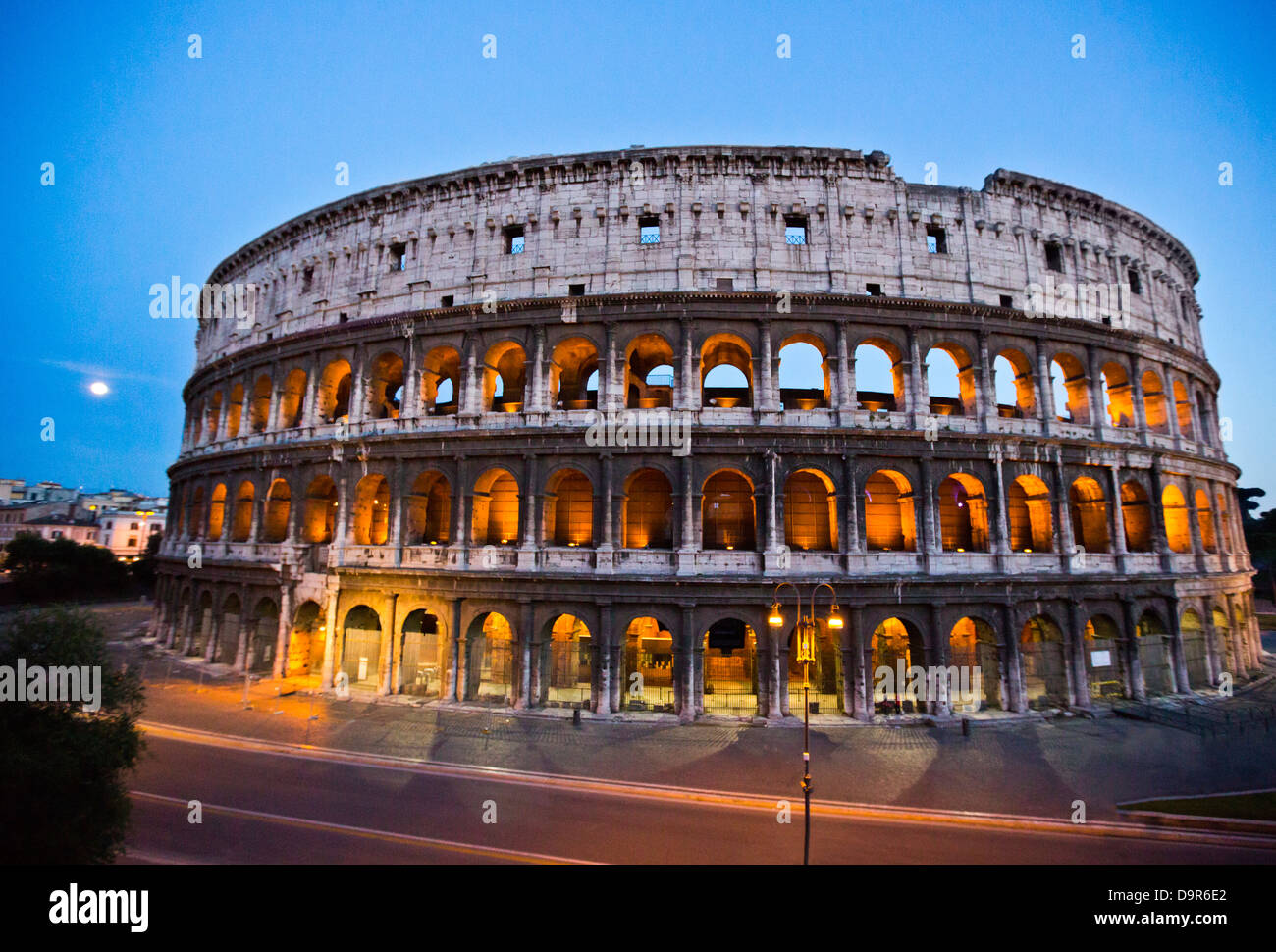 Le rovine di un anfiteatro, Colosseo, Lazio, Roma, della Provincia di Roma, Italia Foto Stock