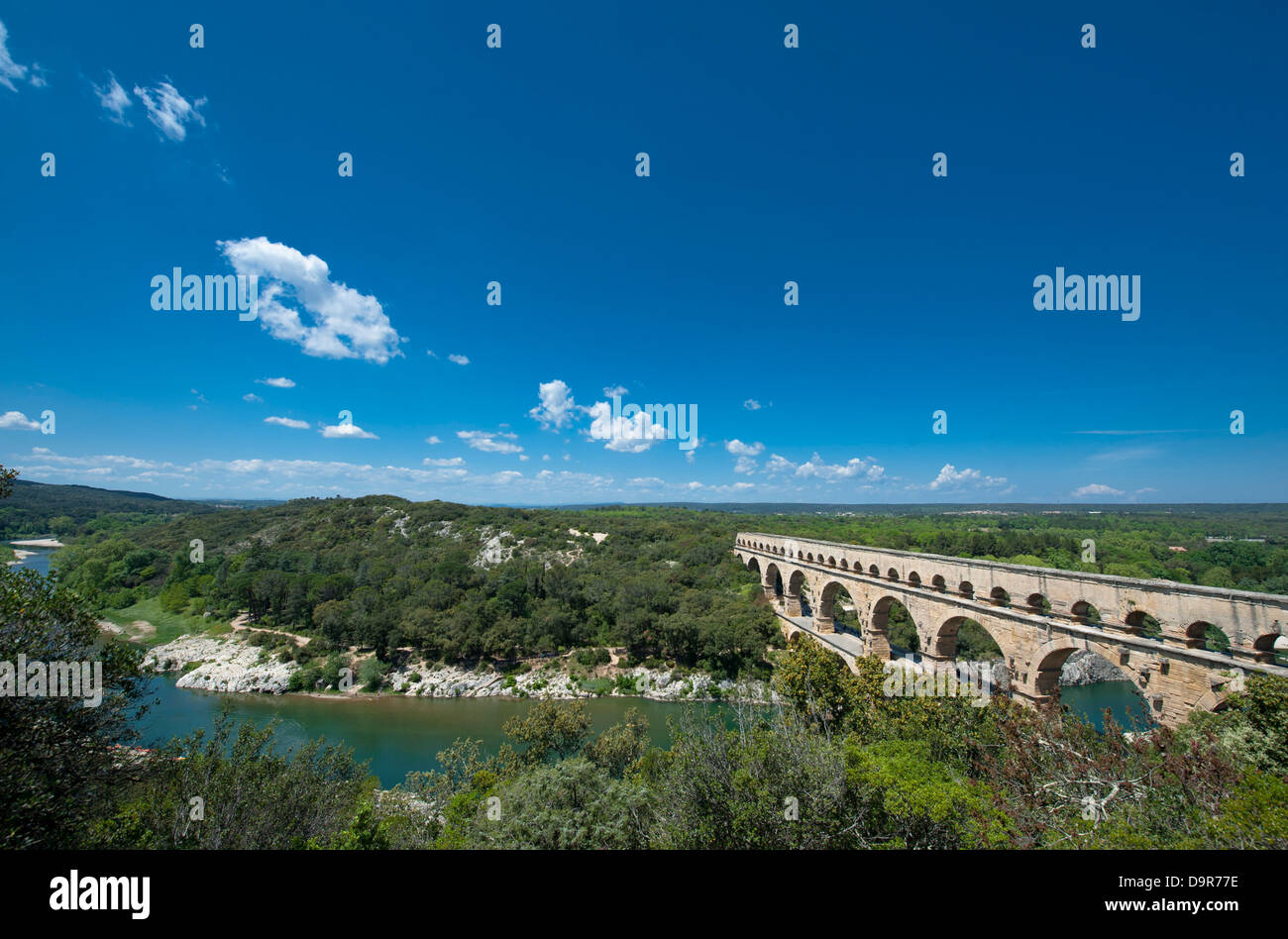 UNESCO World Heritage Site Pont du Gard, un acquedotto romano che passa il fiume Gard in Gard vicino a Nîmes, Francia meridionale Foto Stock