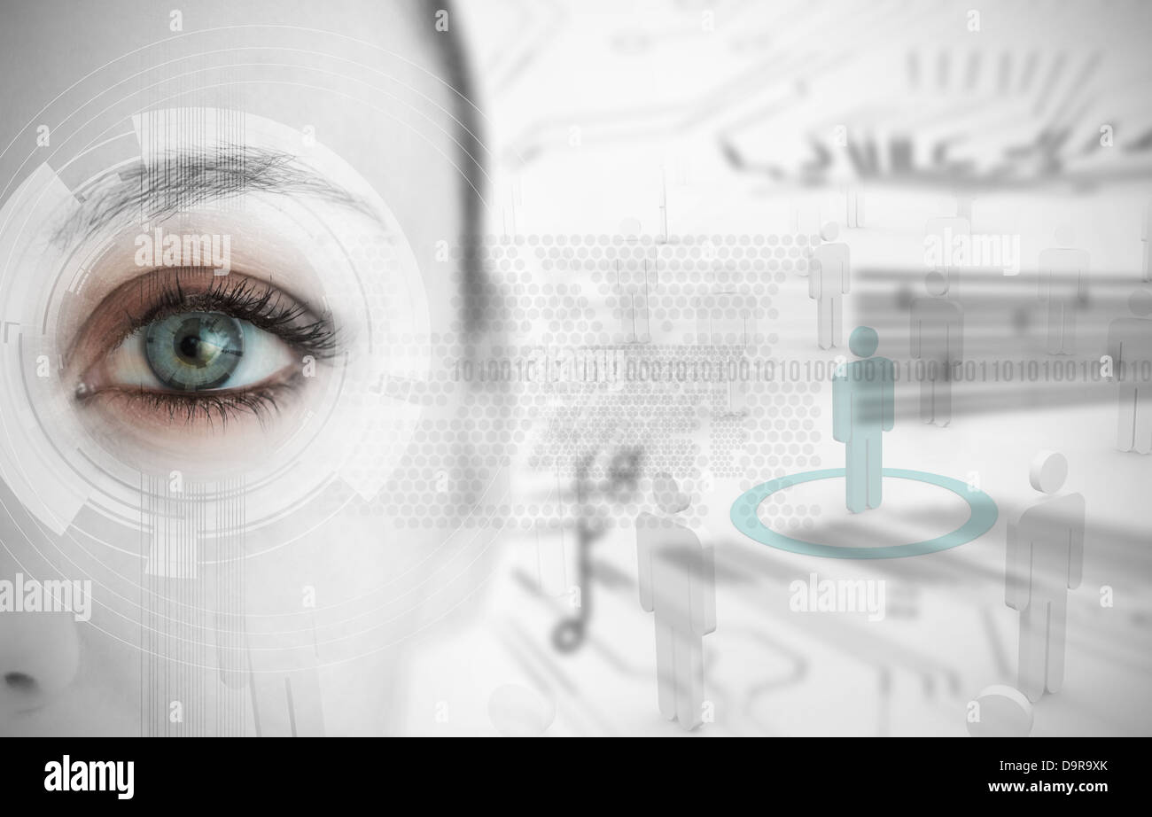 Close up donna occhio con interfaccia futuristica Foto Stock