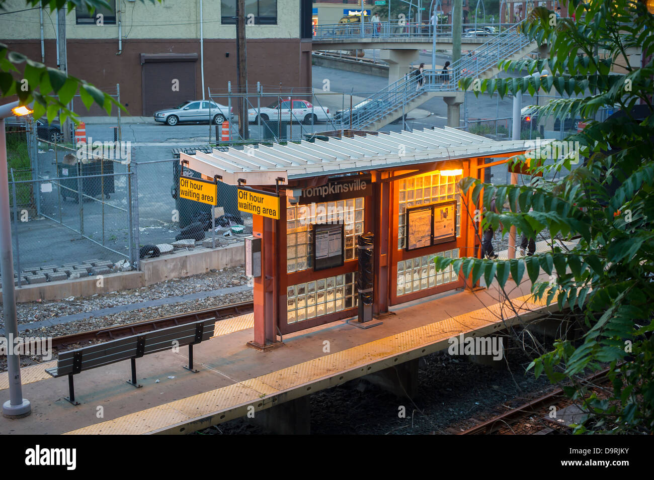 La stazione Tompkinsville sull'isola di Staten Rapid Transit in Staten Island in New York Foto Stock