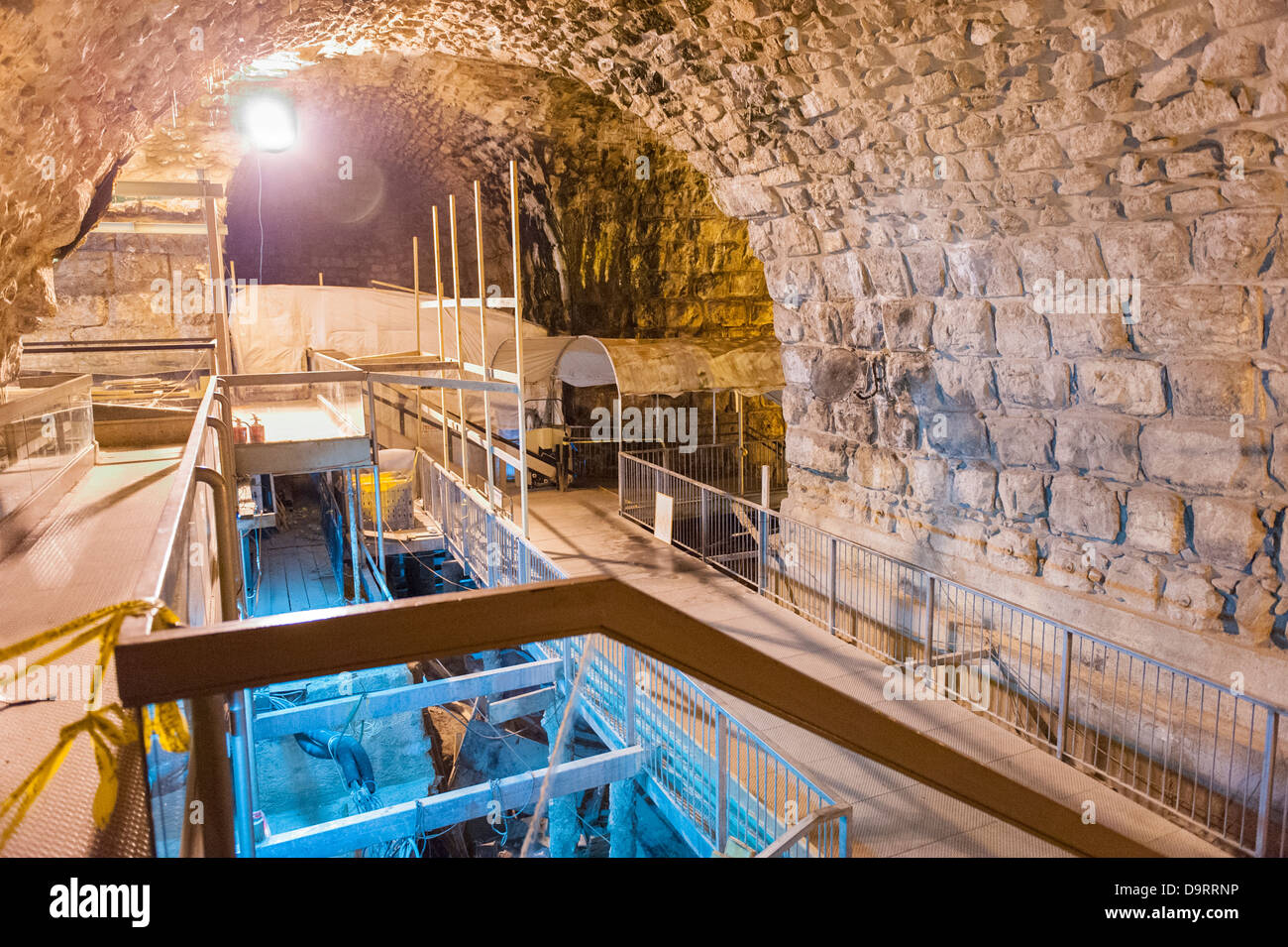 Israele città vecchia Gerusalemme tunnel Tunnel Western Wailing Wall street a livello della sezione di passaggio segreto anti camera scavo archeologico Foto Stock