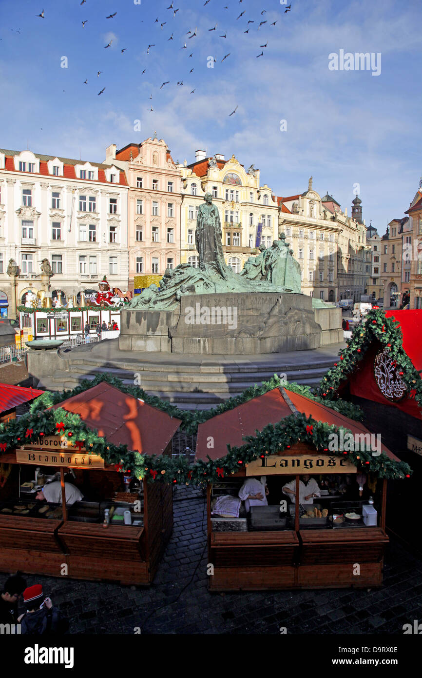 JAN HUS MONUMENTO & PRAGA REPUBBLICA CECA 01 Gennaio 2013 Foto Stock