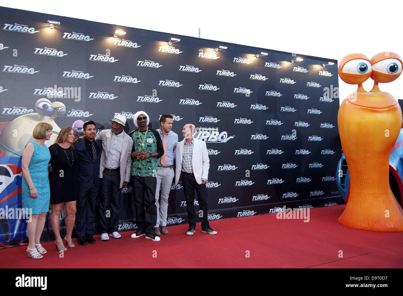 Barcellona, Spagna. Giugno 25, 2013. Michel Pena, Samuel L. Jackson, Snoop Dogg, Ryan Reynolds e il regista David Soren partecipare a "Turbo" Presentazione mondiale al CCIB su Giugno 25, 2013 a Barcellona Credito: ZUMA Press, Inc./Alamy Live News Foto Stock