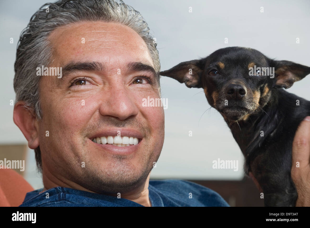 LOS ANGELES, CA - Giugno 6: Cesar Millan, meglio conosciuto per il suo Emmy-nominato serie televisiva "Dog Whisperer". Foto Stock