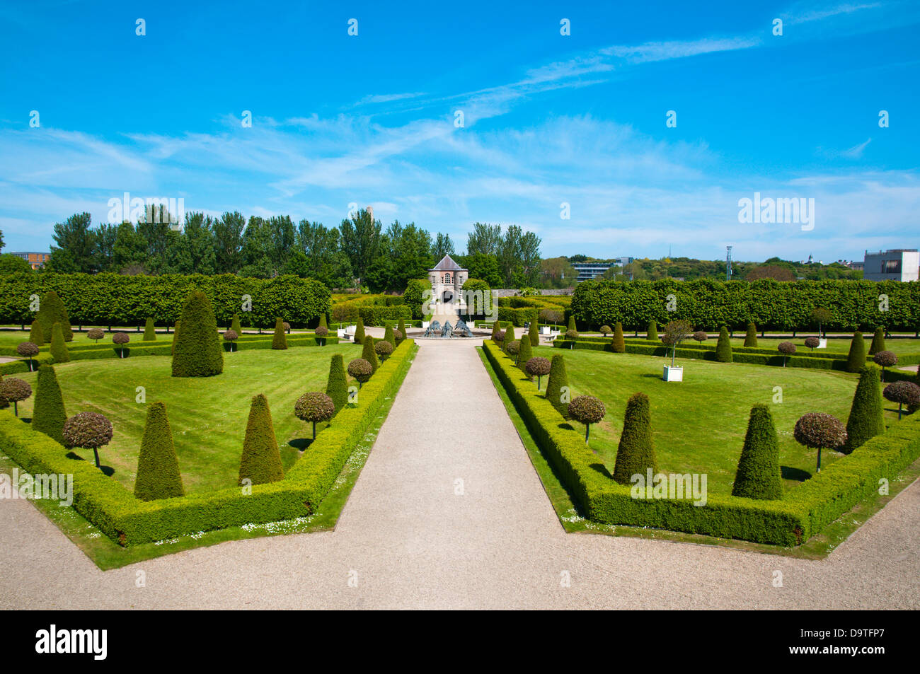 Xvii secolo Kilmainham Ospedale giardini formali Dublino Irlanda Europa Foto Stock