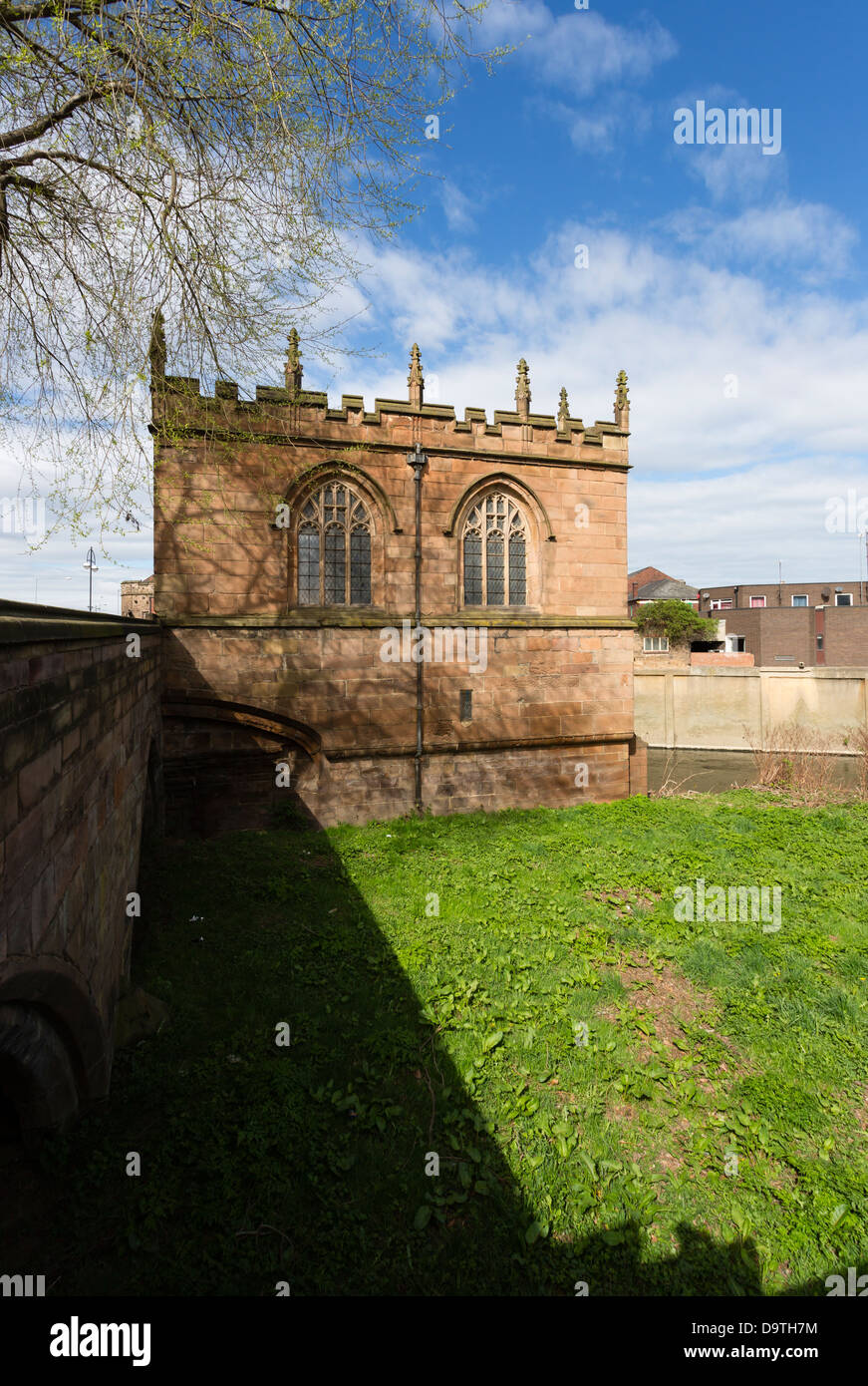 La Cappella della Madonna su Rotherham Bridge. La cappella fu costruita nel 1483 ed è uno dei quattro ponte superstite cappelle NEL REGNO UNITO. Foto Stock