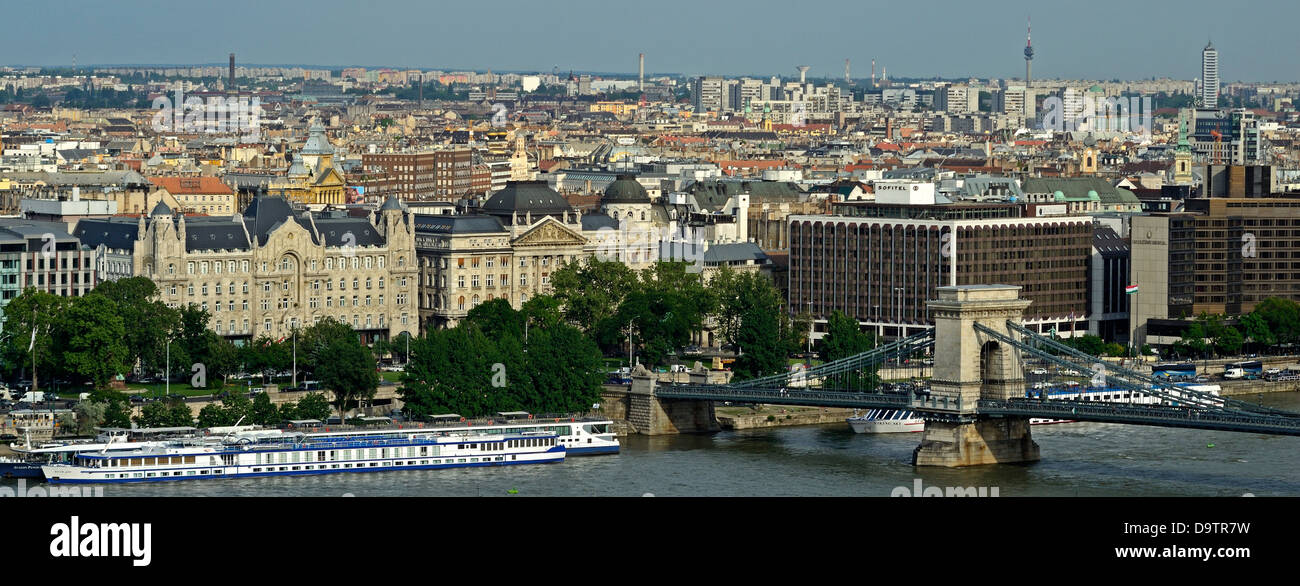 Vista panoramica del lato Pest di Budapest Ungheria Europa Foto Stock