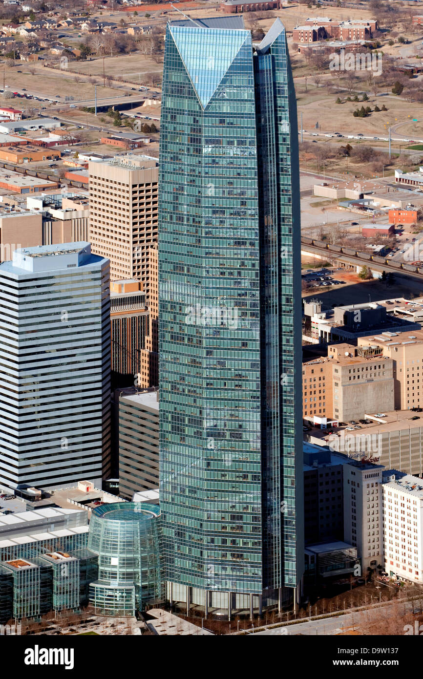 Stati Uniti d'America, Oklahoma, Oklahoma City, Antenna di Devon Energy Center Grattacielo nel centro cittadino Foto Stock