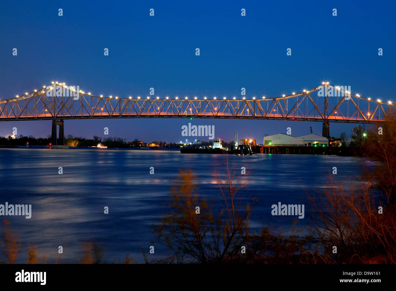 Horace Wilkinson Bridge dal fiume Mississippi, Baton Rouge, Louisiana Foto Stock