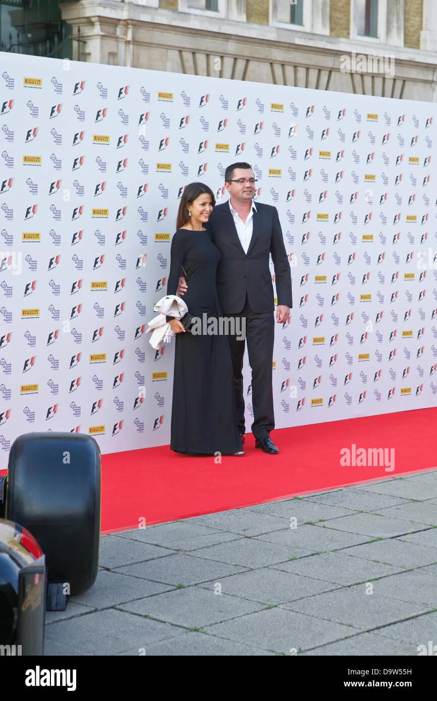 Londra, UK, 26 giugno 2013. 2013 F1 British Grand Prix evento di beneficenza per Great Ormond Street Children's Hospital. La manifestazione si è svolta presso il vecchio Billlingsgate, Lower Thames St, Londra, Regno Unito, il 26 giugno e ha visto la partecipazione di piloti F1 e varie celebrità. Eventi che si tengono nel corso dei precedenti 9 anni sollevato di £ 3 milioni per l'ospedale per bambini. Credito: Tony Farrugia/Alamy Live News Foto Stock