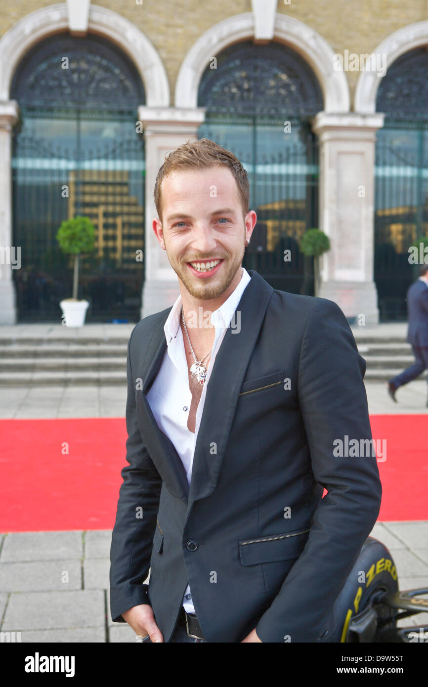 Londra, UK, 26 giugno 2013. 2013 F1 British Grand Prix evento di beneficenza per Great Ormond Street Children's Hospital. La manifestazione si è svolta presso il vecchio Billlingsgate, Lower Thames St, Londra, Regno Unito, il 26 giugno e ha visto la partecipazione di piloti F1 e varie celebrità. Eventi che si tengono nel corso dei precedenti 9 anni sollevato di £ 3 milioni per l'ospedale per bambini. Credito: Tony Farrugia/Alamy Live News Foto Stock