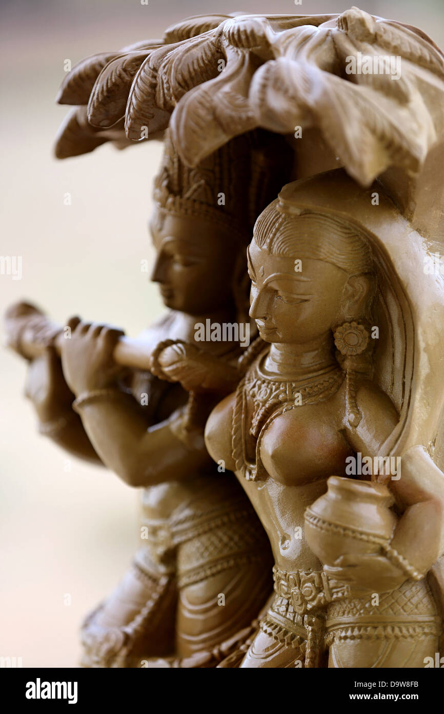 Radha Krishna stone carving India Foto Stock