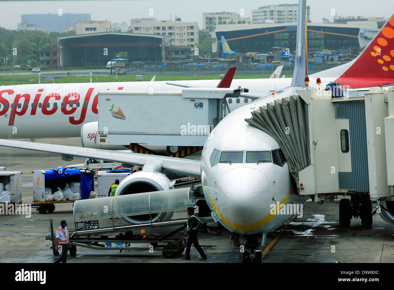 Una vista presso l'aeroporto internazionale di Mumbai Foto Stock