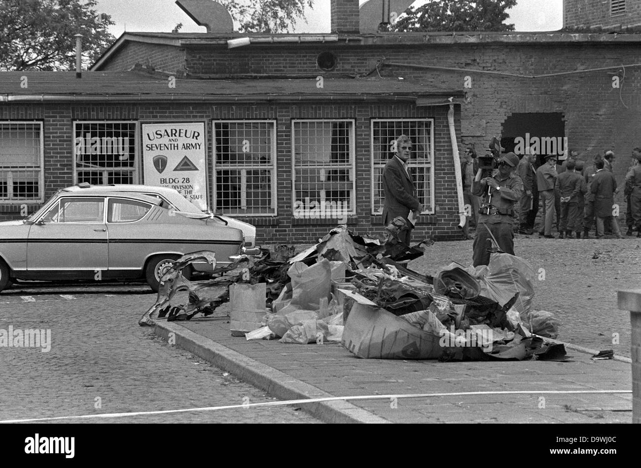 Detriti portati insieme un giorno dopo l attentato alla bomba. Il 24 maggio 1972, bombe in due veicoli civili è esplosa sulla zona del quartier generale americano a Heidelberg. Tre soldati americani sono stati uccisi, cinque persone ferite. Il Red Army Faction (RAF) confessato se stessi di essere responsabile degli attentati terroristici sulle strutture e i soldati delle forze armate statunitensi in Germania dal 1972. Foto Stock