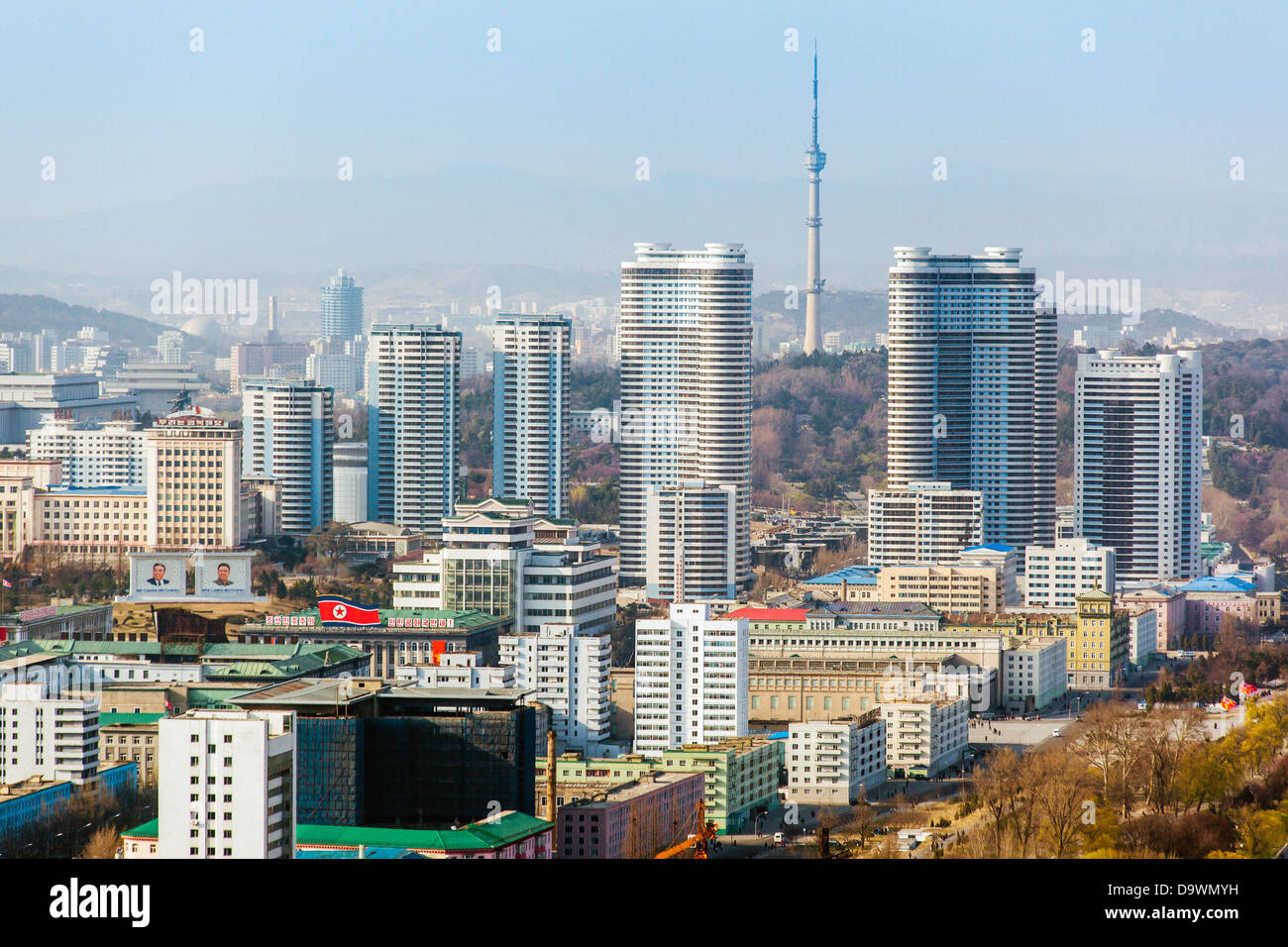 Repubblica Popolare Democratica di Corea (DPRK), Corea del Nord Pyongyang skyline della città Foto Stock