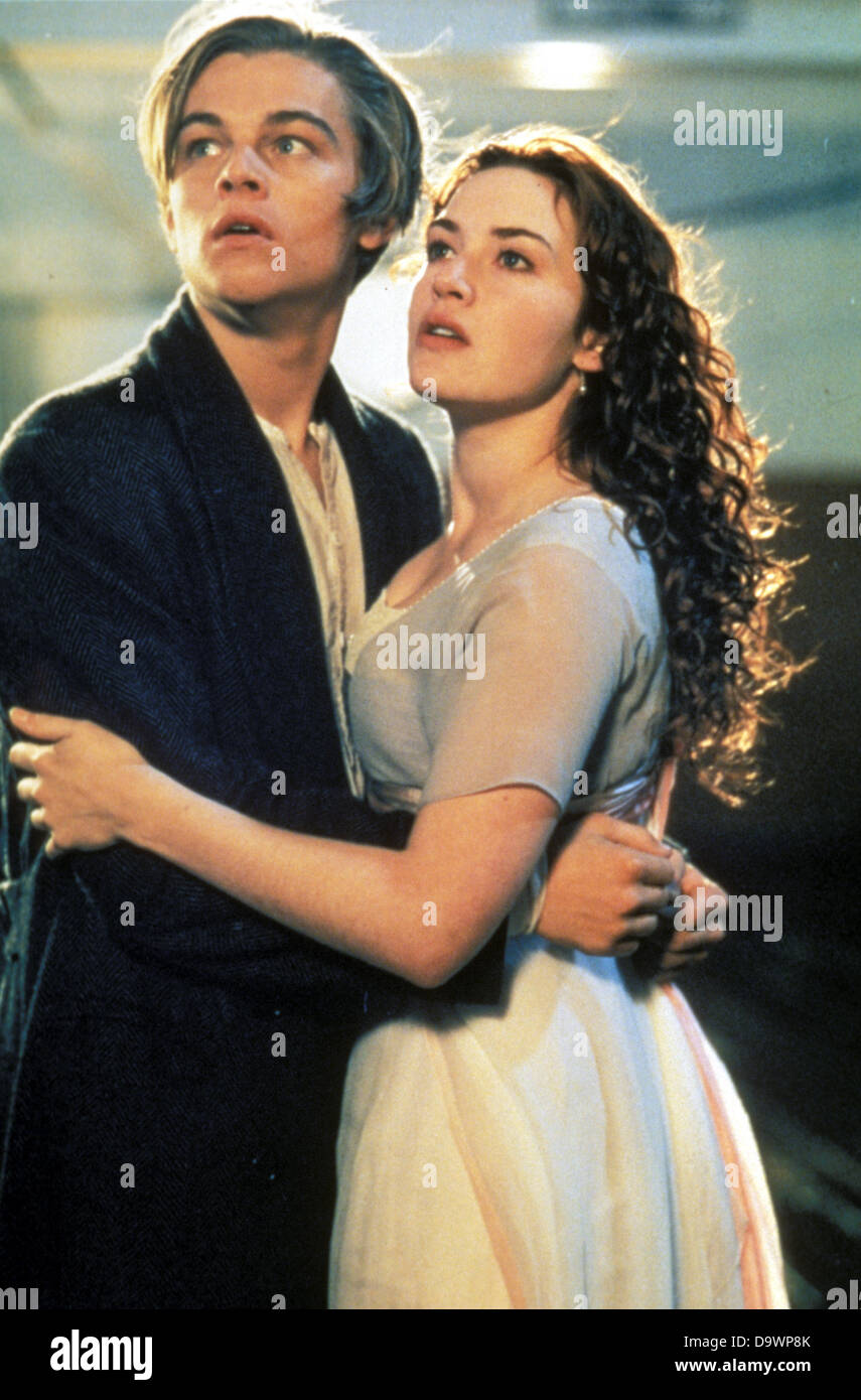 Titanic Anno: 1997 USA Direttore: James Cameron diretto da James Cameron Kate Winslet e Leonardo Di Caprio Foto Stock