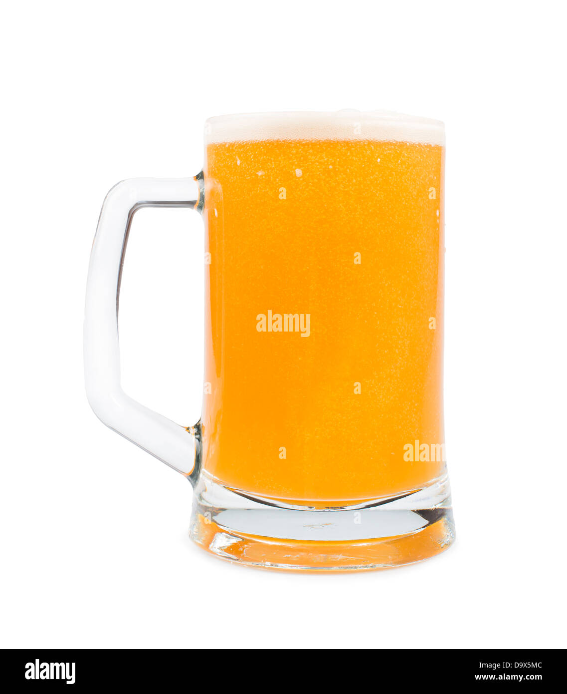 Tazza riempita con birra studio shot Foto Stock