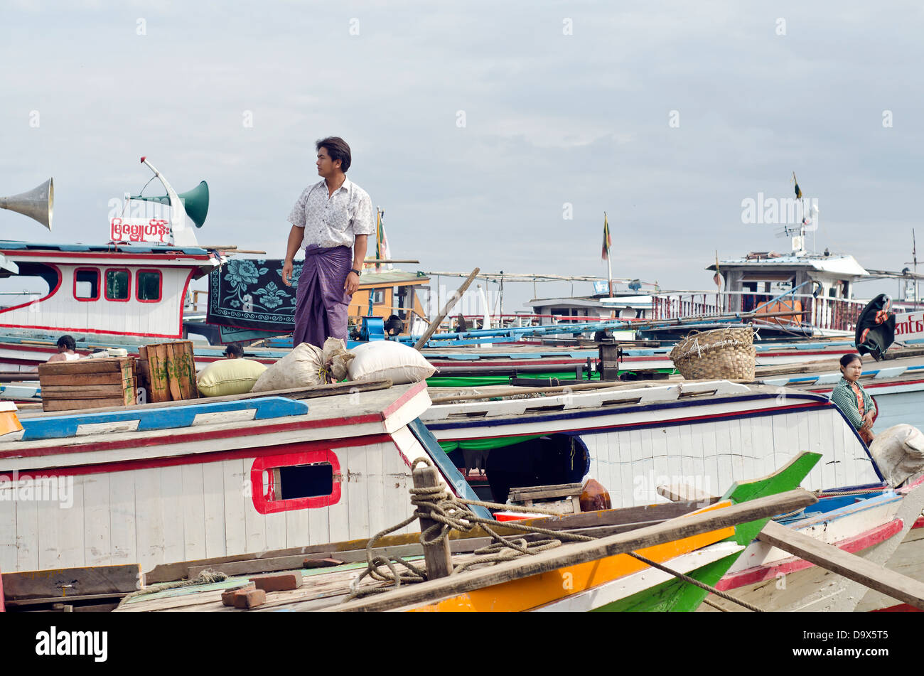 Mandalay porta fiume Irrawaddy Birmania Foto Stock